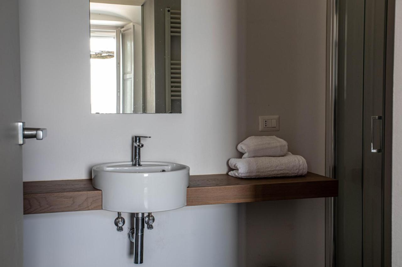 Apartamento La Dimora Del Glicine 2 Belgirate Exterior foto