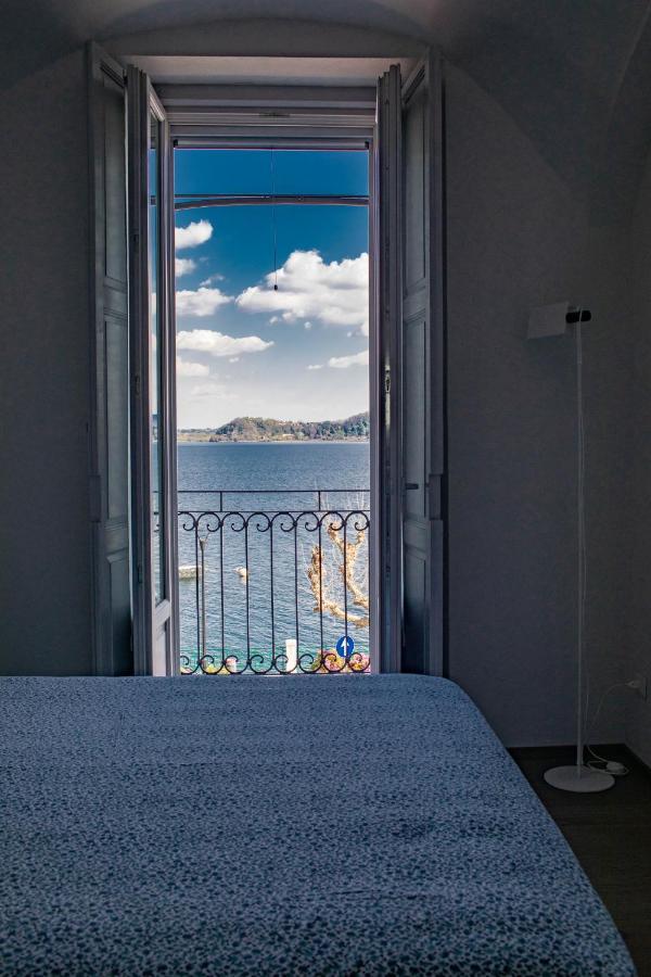 Apartamento La Dimora Del Glicine 2 Belgirate Exterior foto